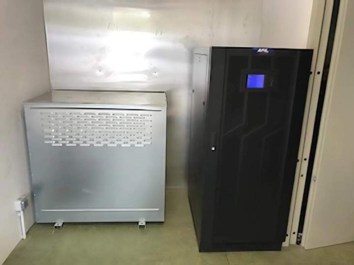 Installation d'onduleurs Saint-Denis