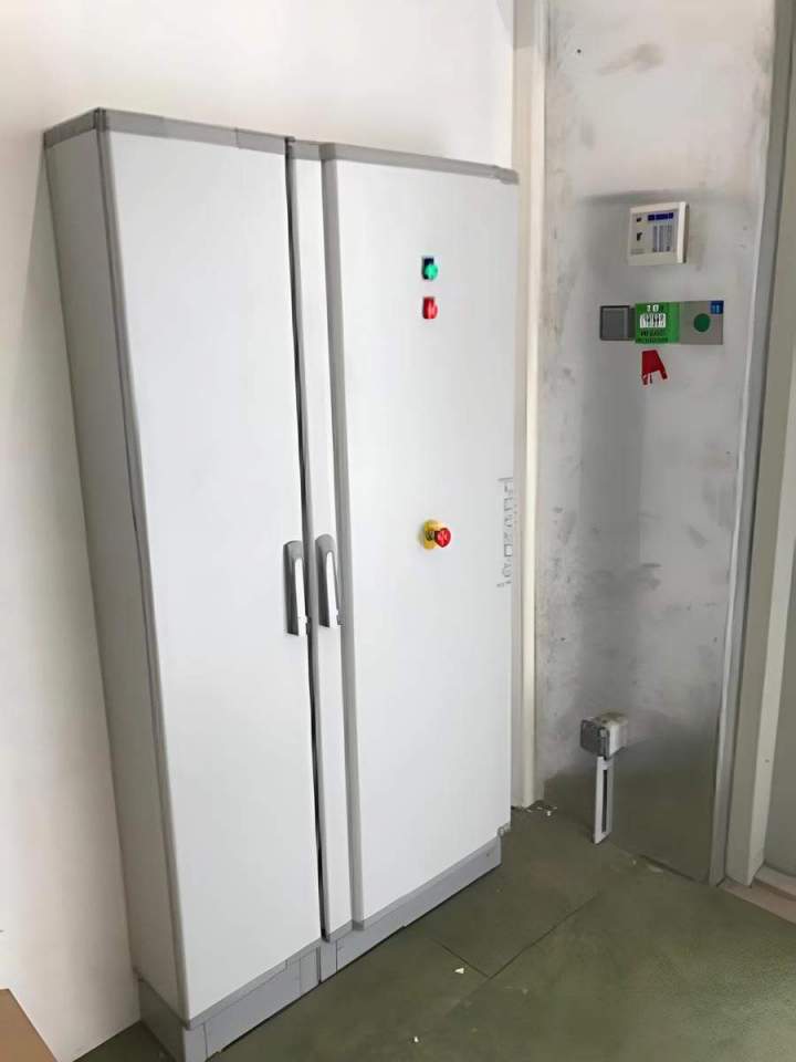 Installation d'onduleurs Saint-Denis