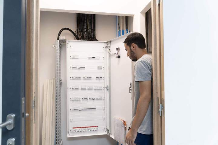Service de maintenance électrique Saint-Denis